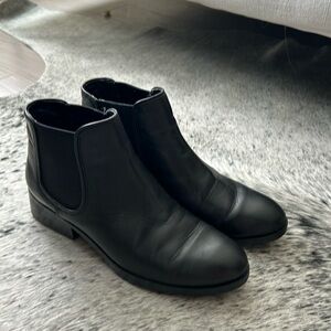 Cole Haan Chelsea black leather boot